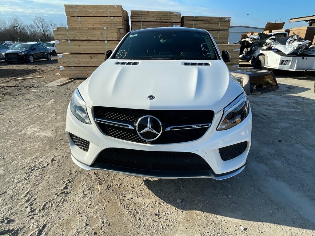 Car dealership Cm Shipping, Yerevan, photo