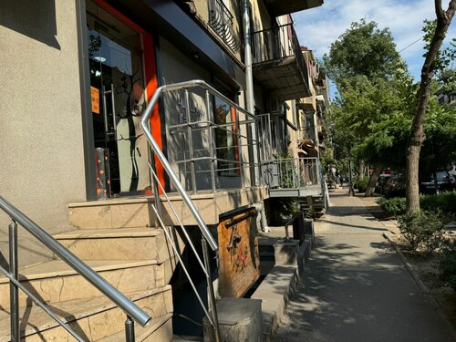 Kara Silver Fotoğraf 2