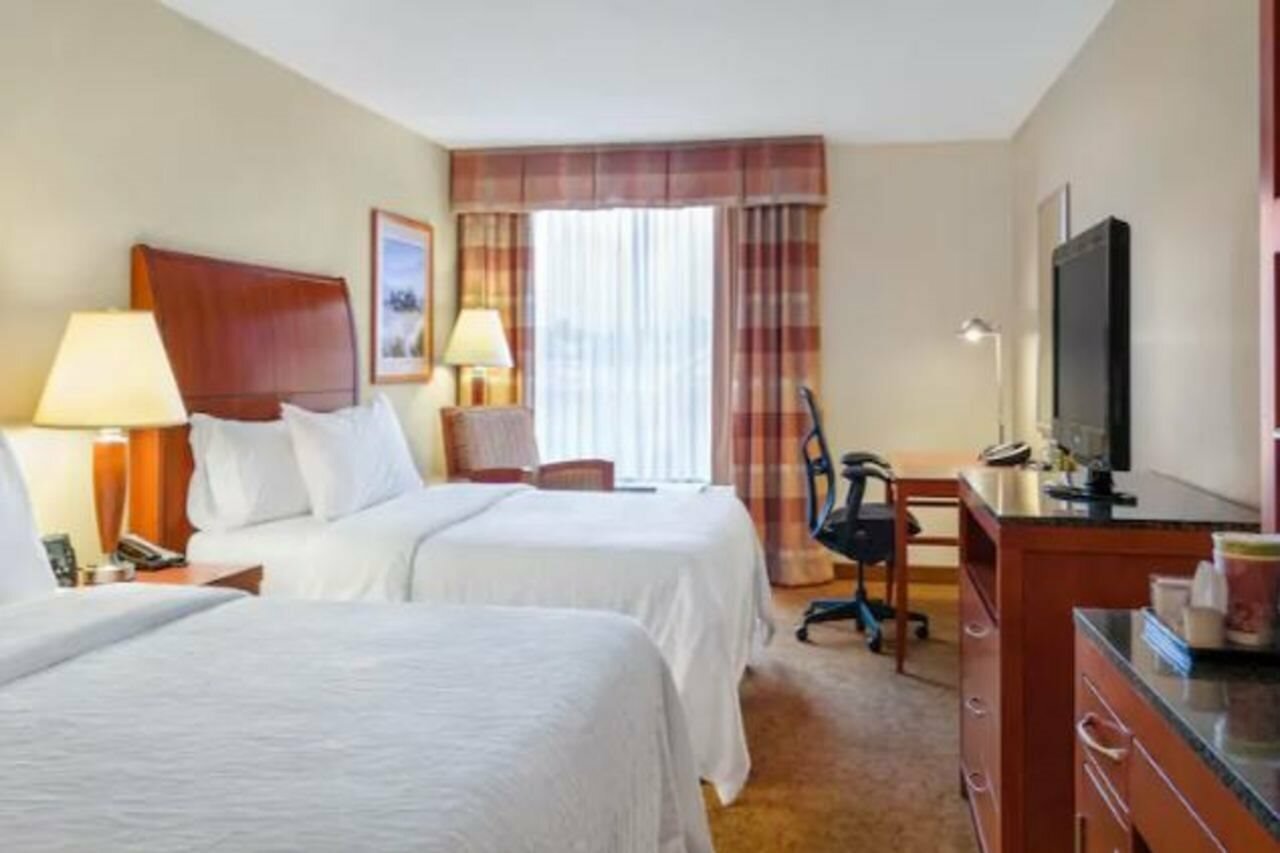 Фото Hilton Garden Inn Cleveland East Mayfield Village