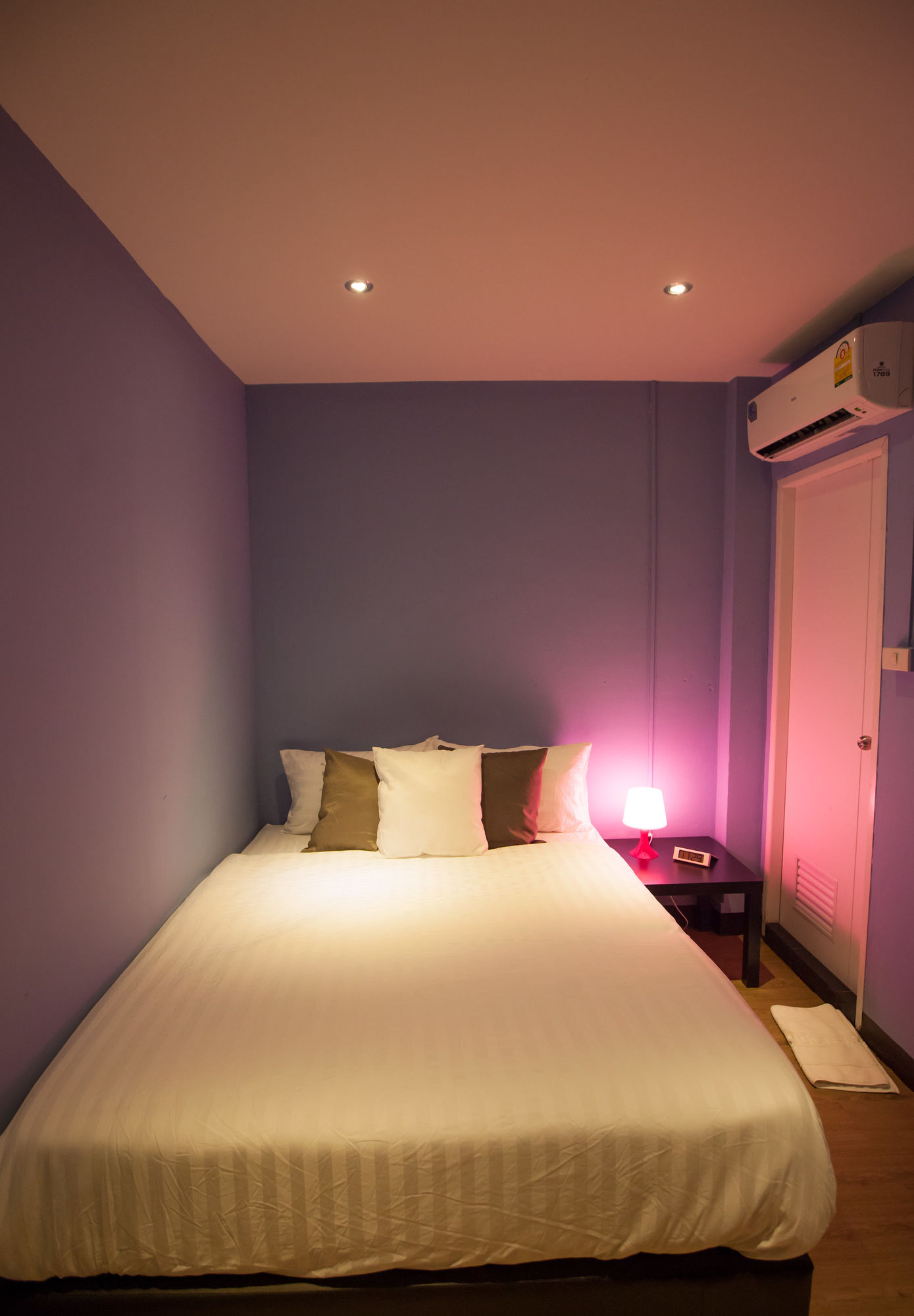 Фото The Mix Bangkok - Silom