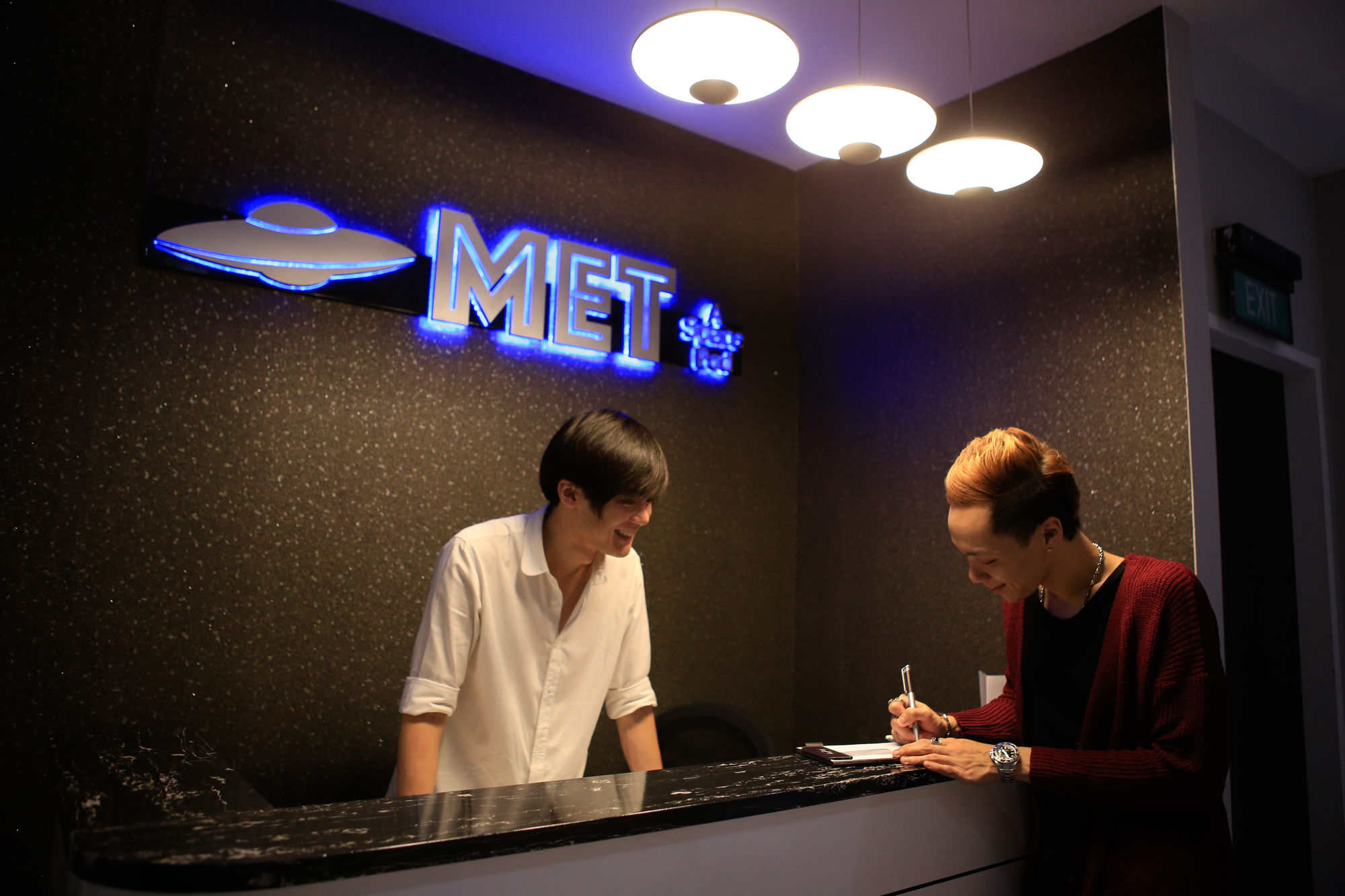 Фото Met A Space Pod at Boat Quay