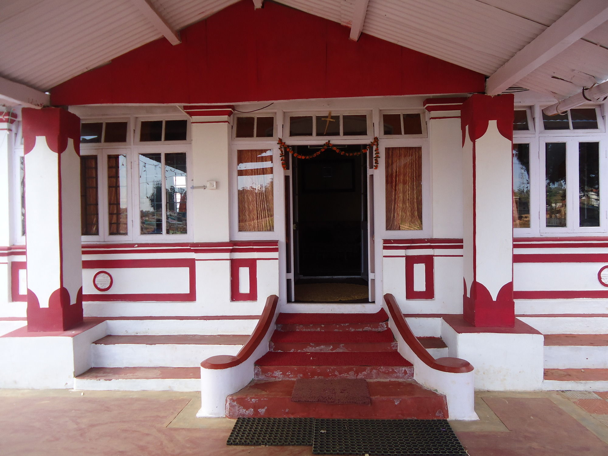 Фото Treebo Trip Rosefield Heritage