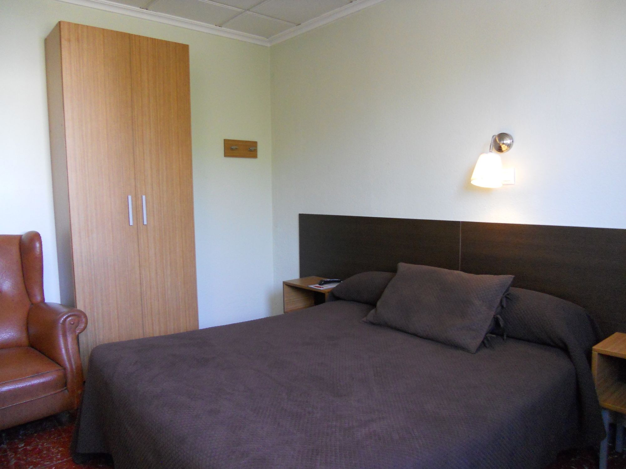 Фото Hostal El Callejon