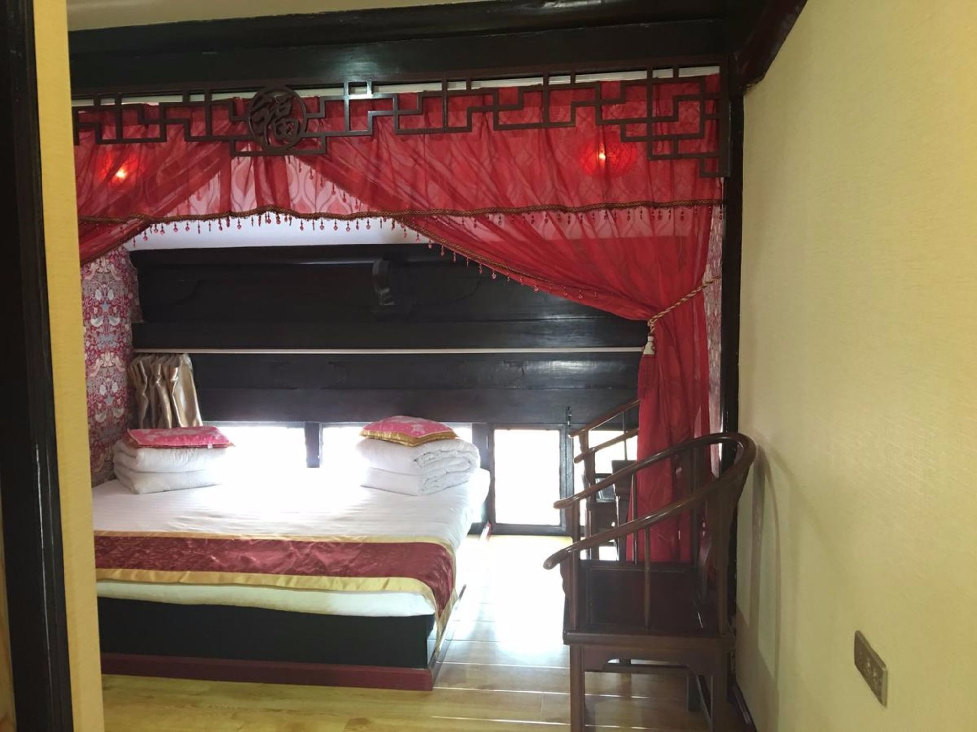 Фото Pingyao Hongyuyuan Inn