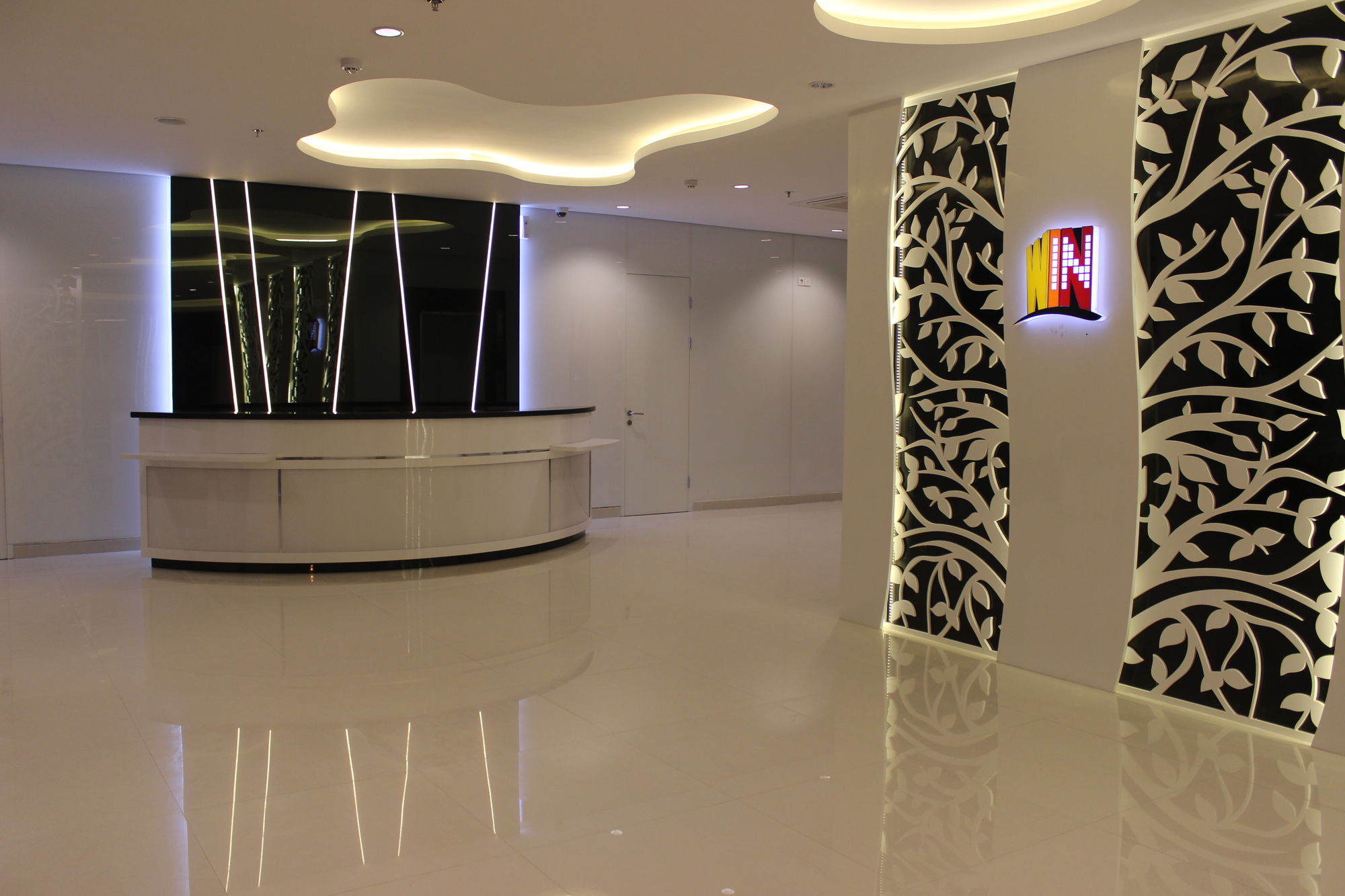 Фото The Win hotel