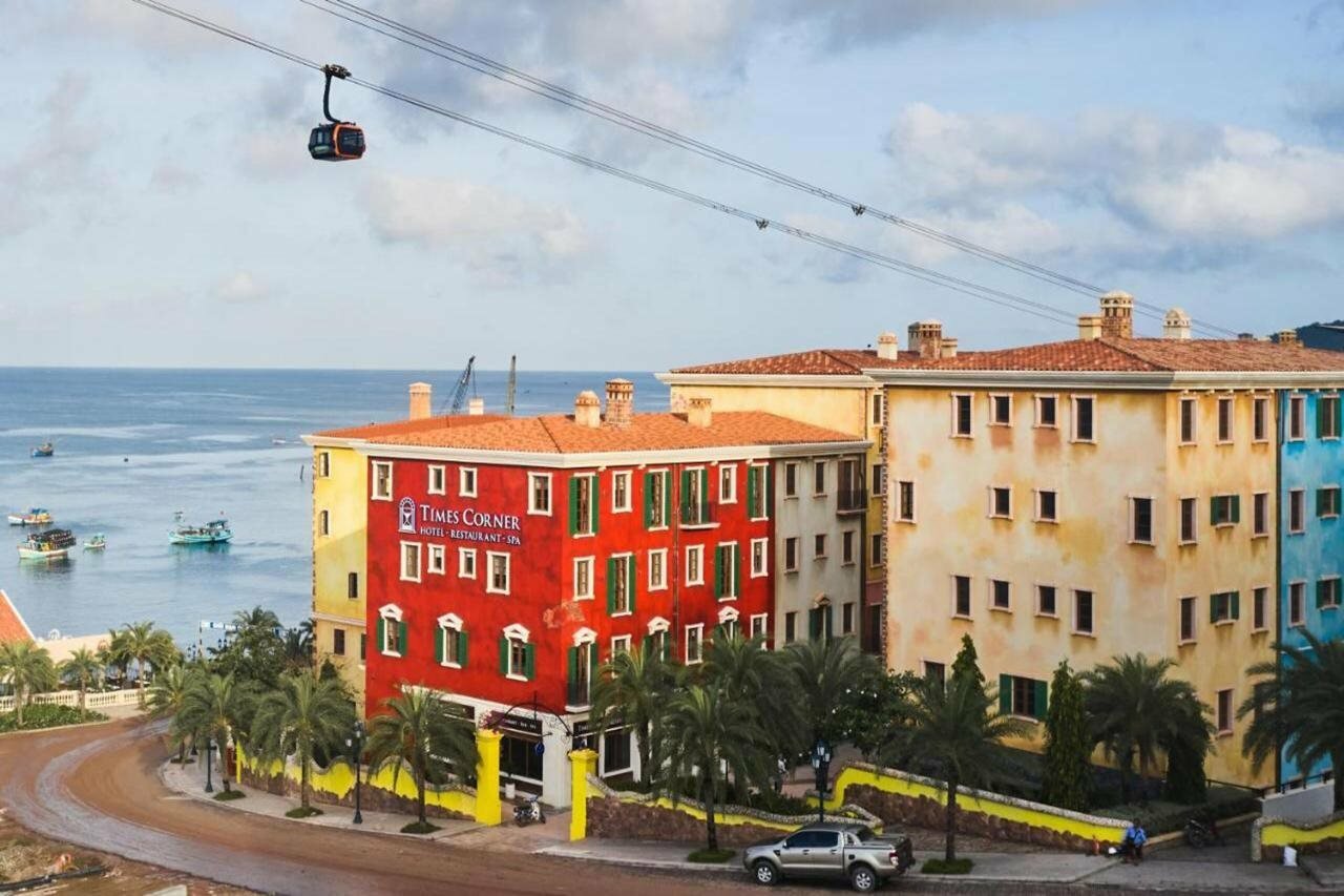 Фото Times Corner Sorrento Hotel