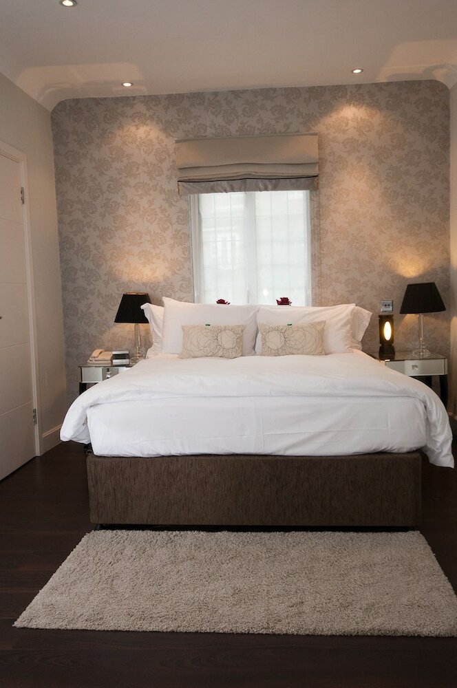 Фото The Pillar Hotel