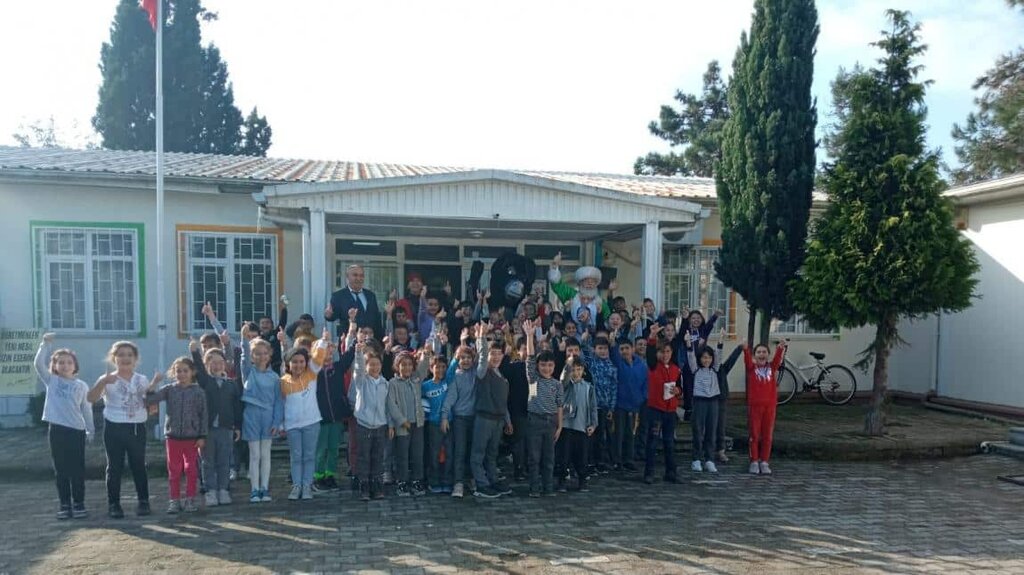 Primary school G. Z. Gundogan Primary School, Sogutlu, photo