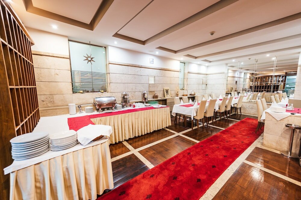 Фото Hotel Astra