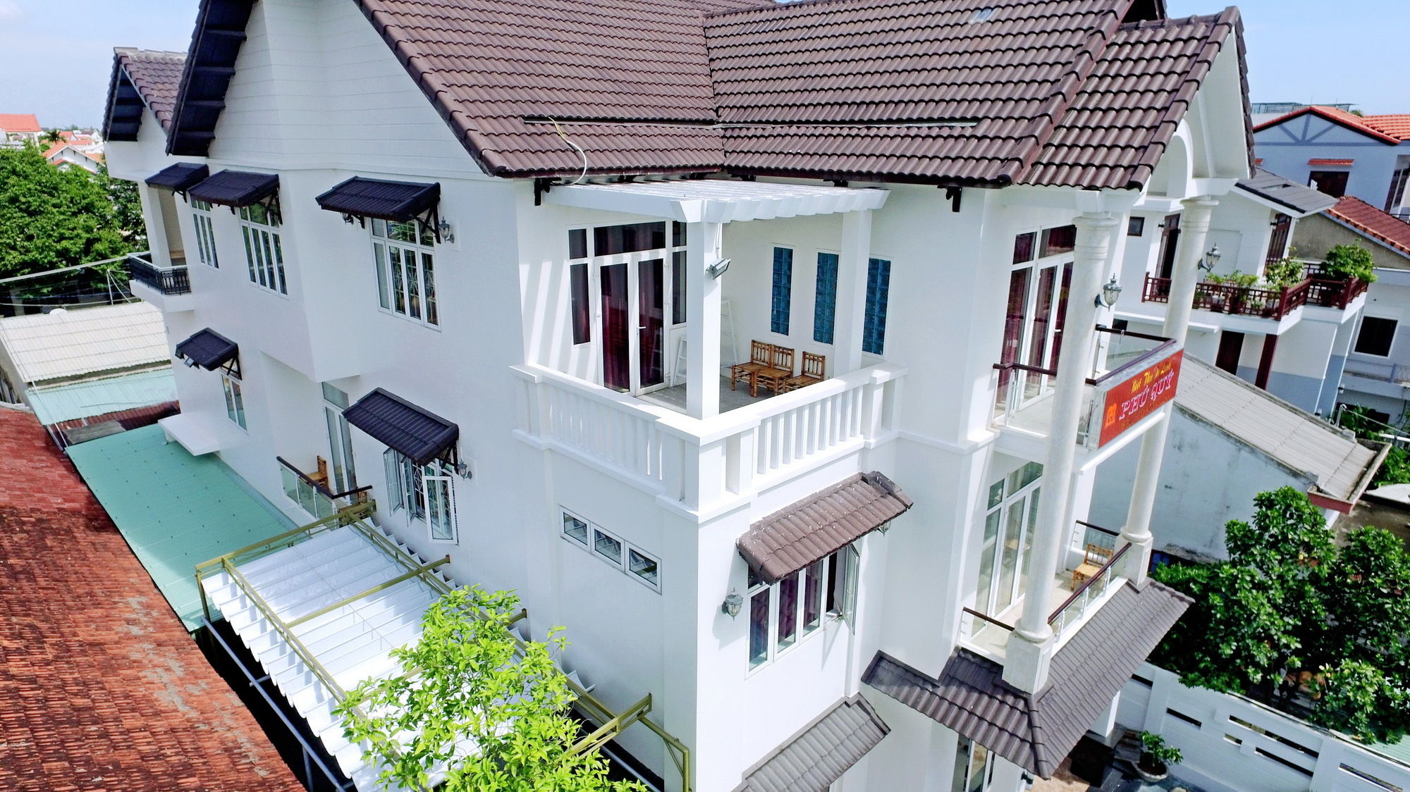 Фото Well-To-Do Villa