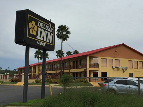 Гостиница Deluxe Inn Airport в Рейносе