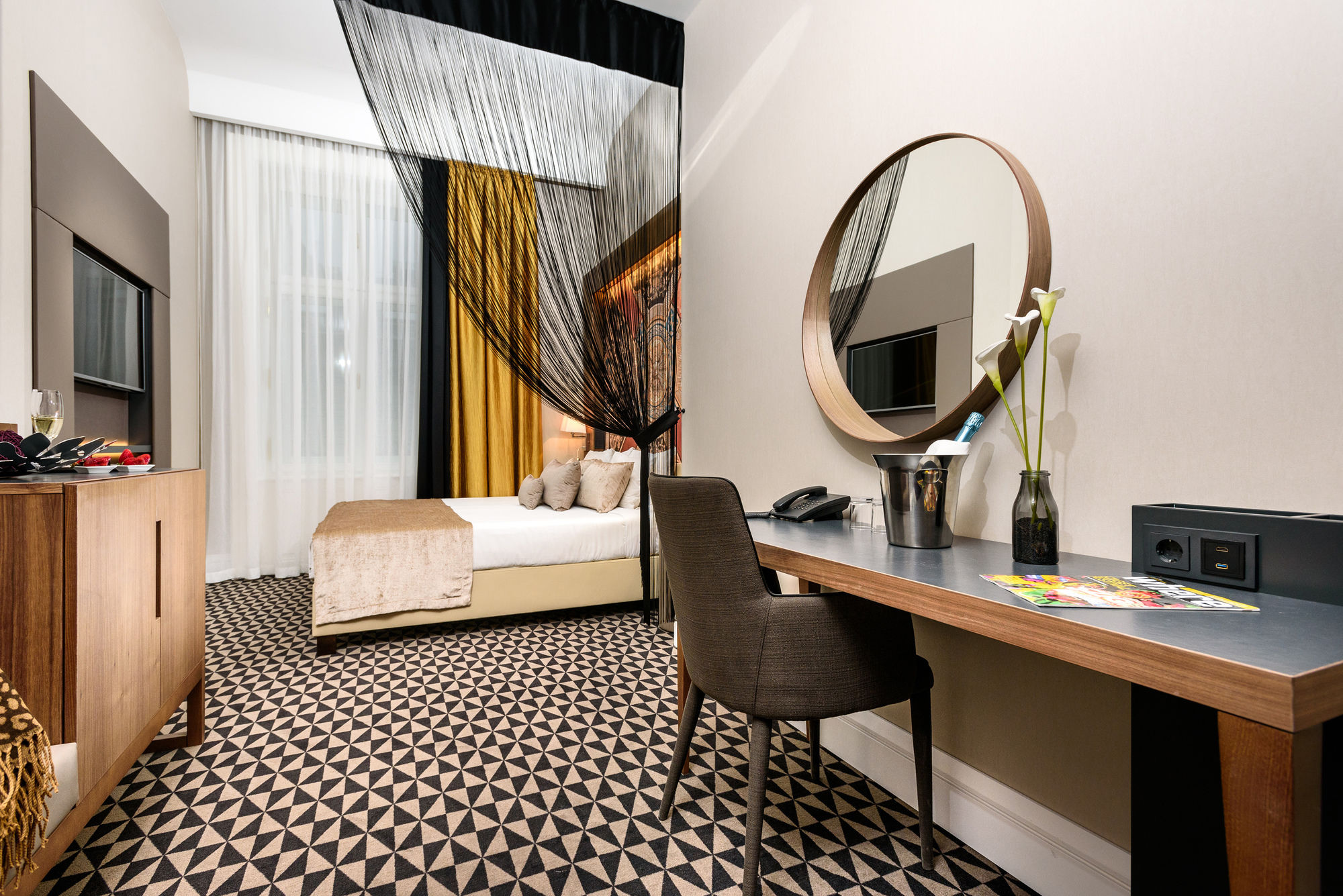Фото Hotel Moments Budapest