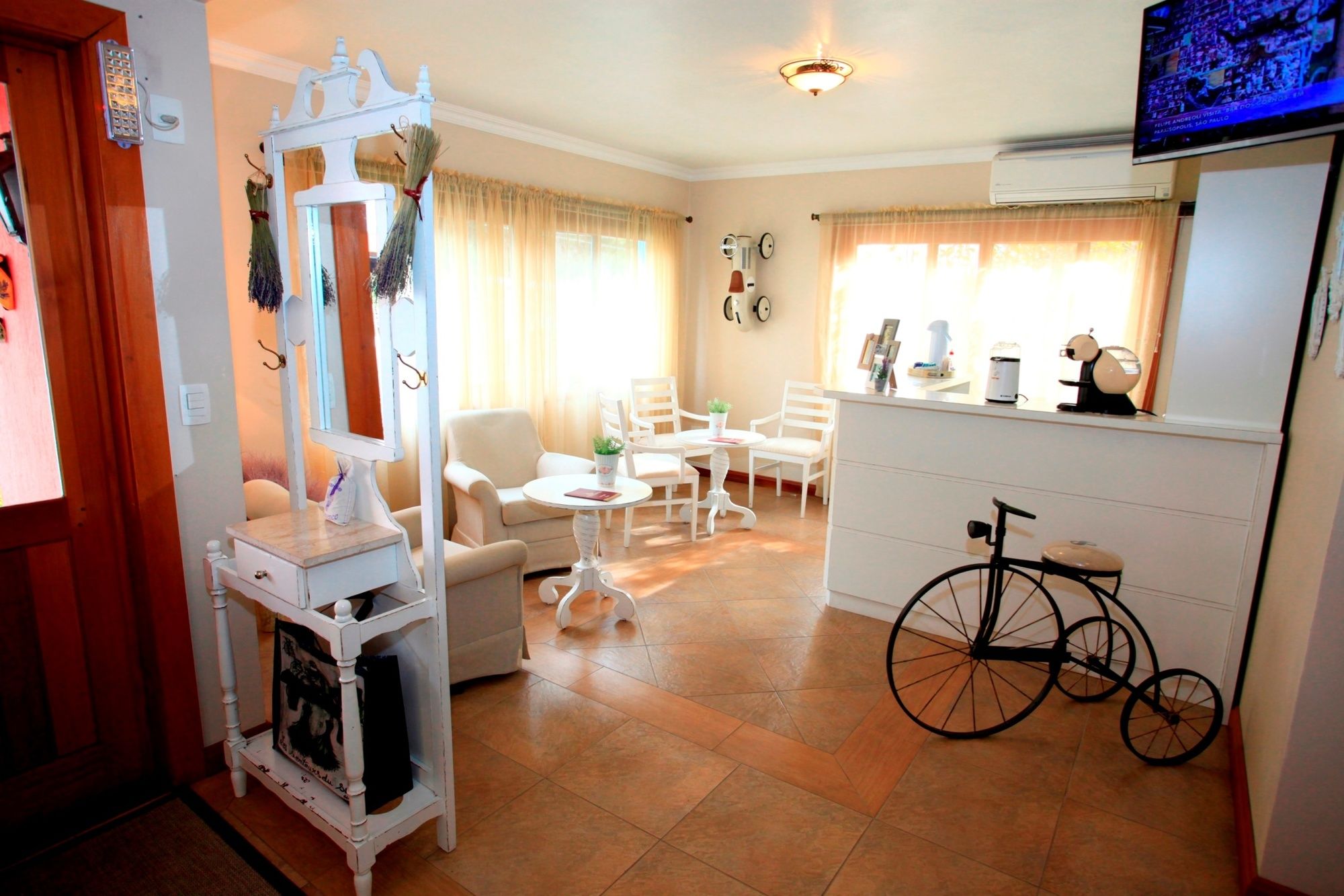 Фото Petit Hotel Provence Gramado Tissiani