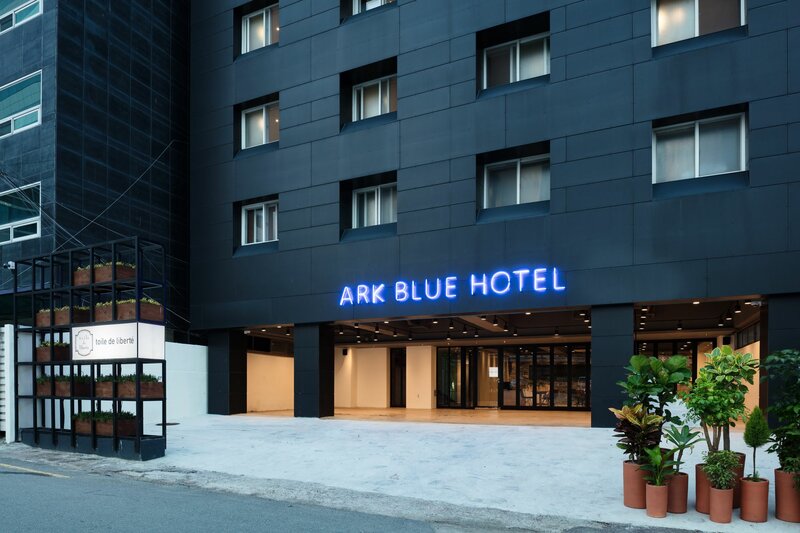 Гостиница Ark Blue Hotel в Пусане