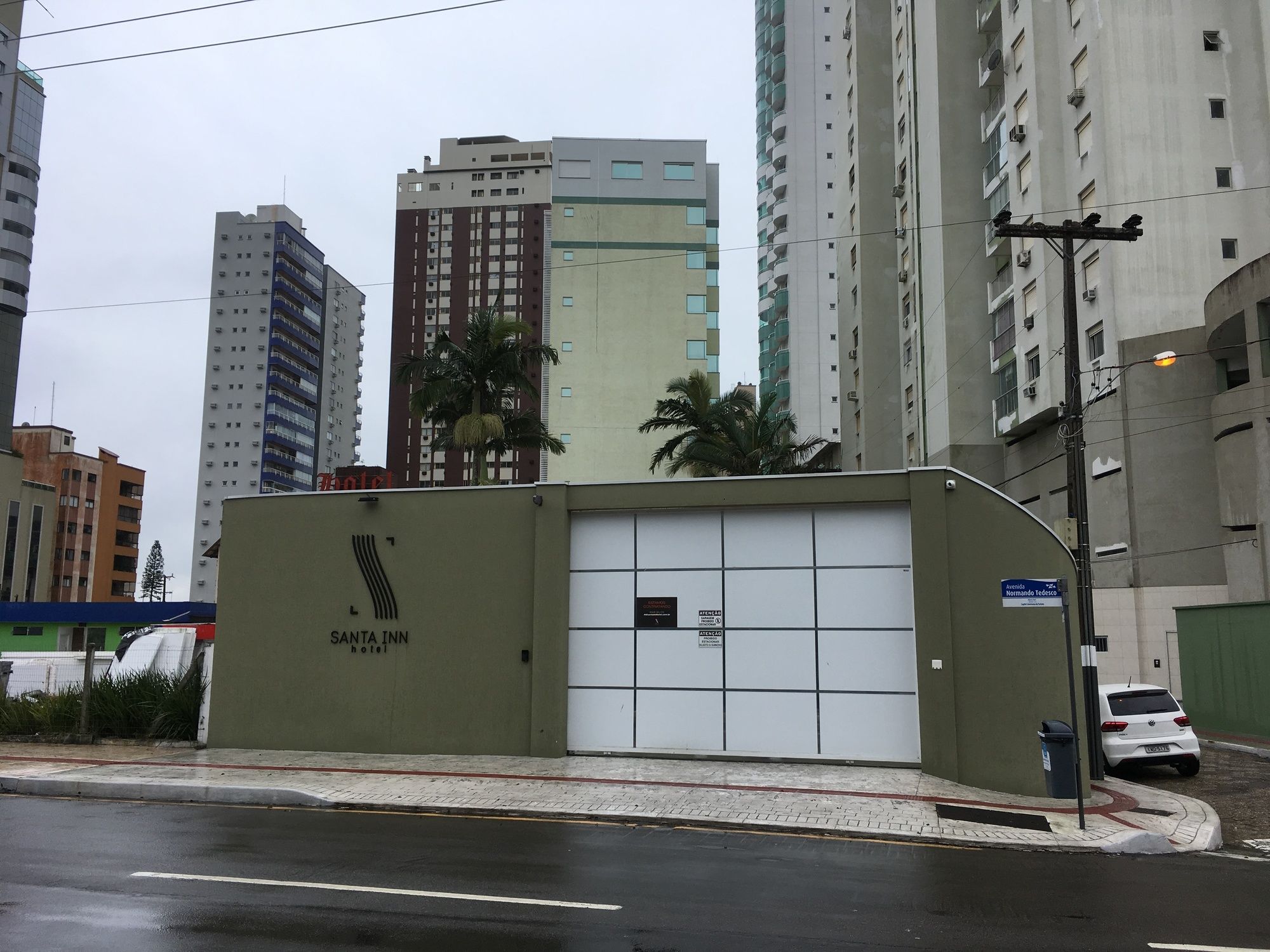 Фото Santa Inn Hotel