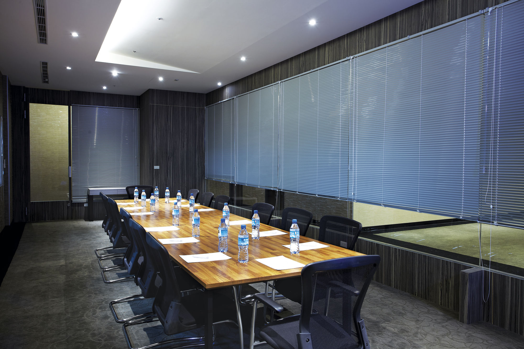 Фото Airline lnn Green Park Way