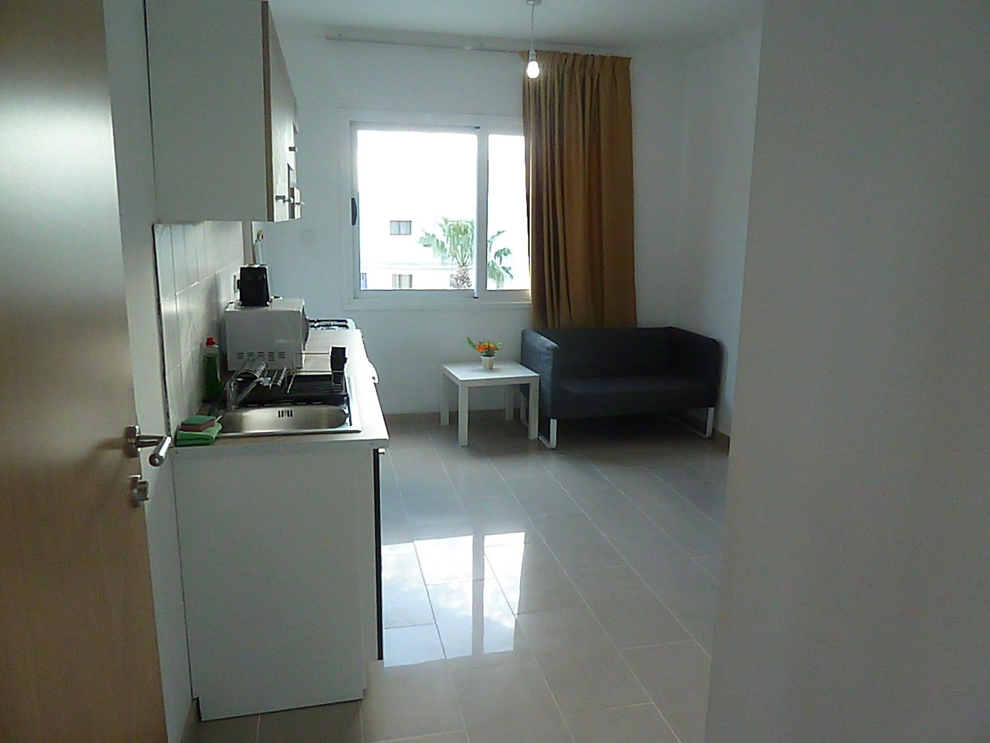 Фото Valentinos Apartments