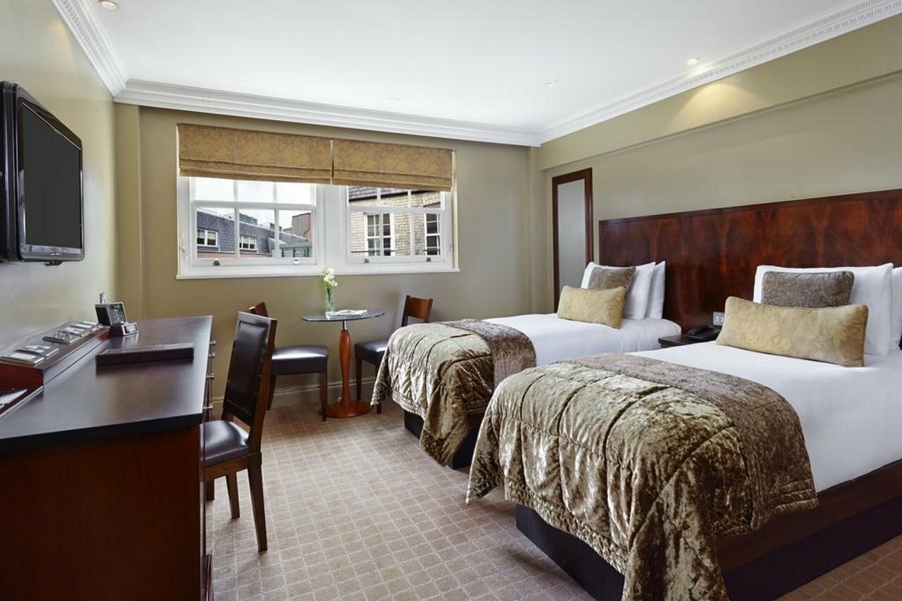 Фото Radisson Blu Edwardian Grafton Hotel, London