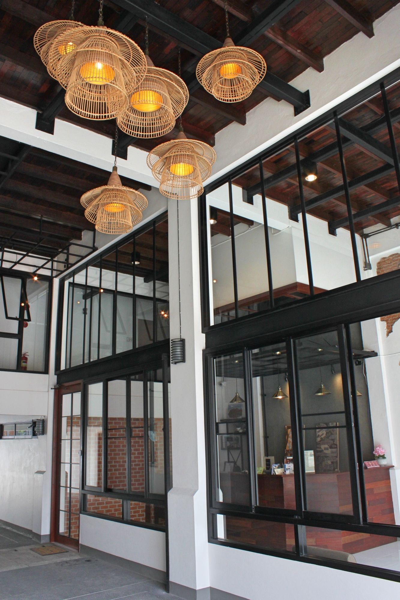 Фото Old City Wall Inn