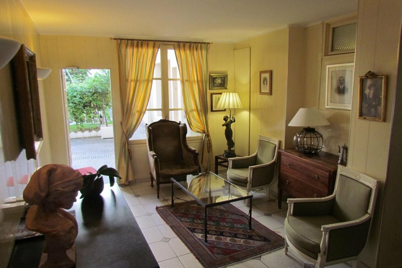 Фото Exelmans Hotel