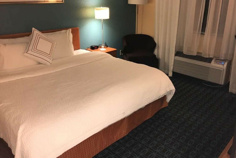 Фото SureStay Plus Hotel by Best Western Minot