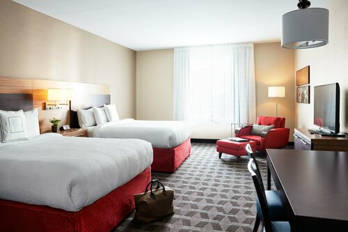 Гостиница TownePlace Suites by Marriott Tampa South в Тампе