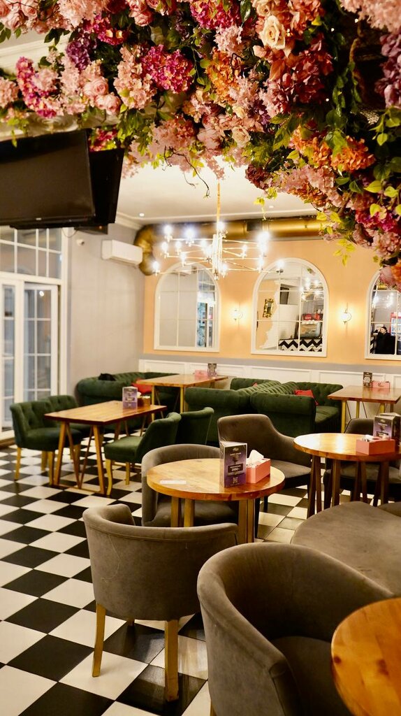 Restaurant Maui, Almaty, photo