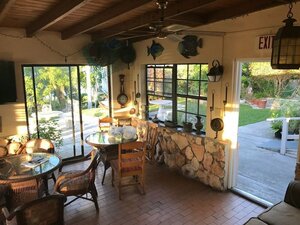 Гостиница Orange Hill Beach Inn