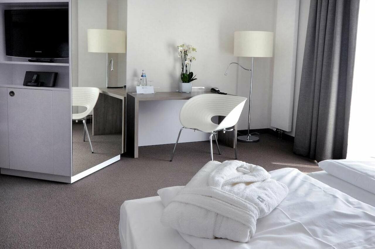 Фото Hotel Schweizer Hof Kassel