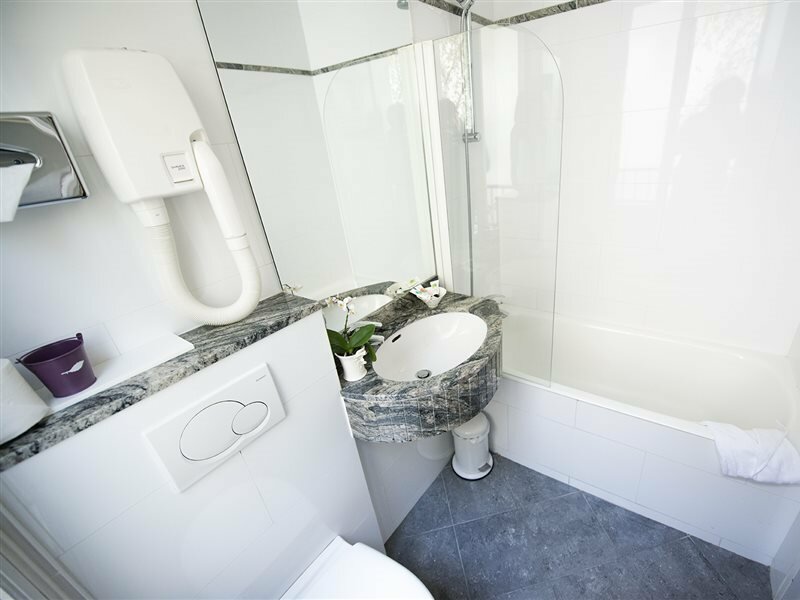 Фото Hotel France Eiffel