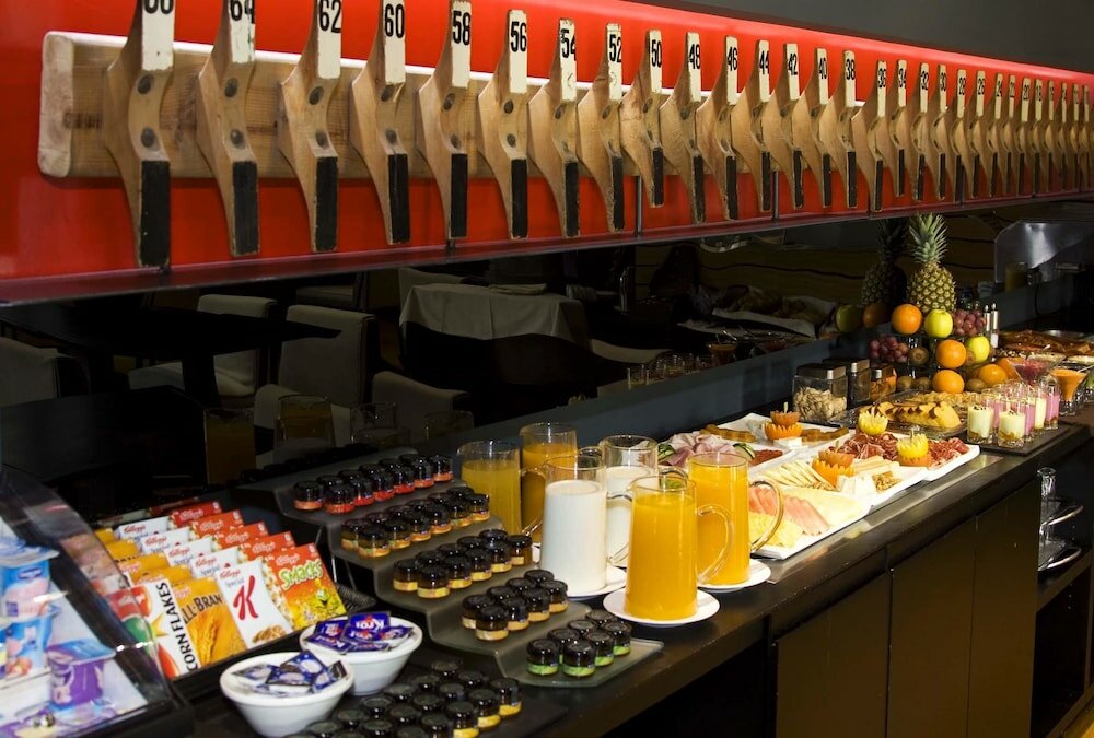 Фото Hotel Silken Gran Teatro Burgos