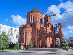 Sobor Svyatogo Preobrazheniya Gospodnya (Olimpiysky Avenue, 9), iglesia apostólica armenia