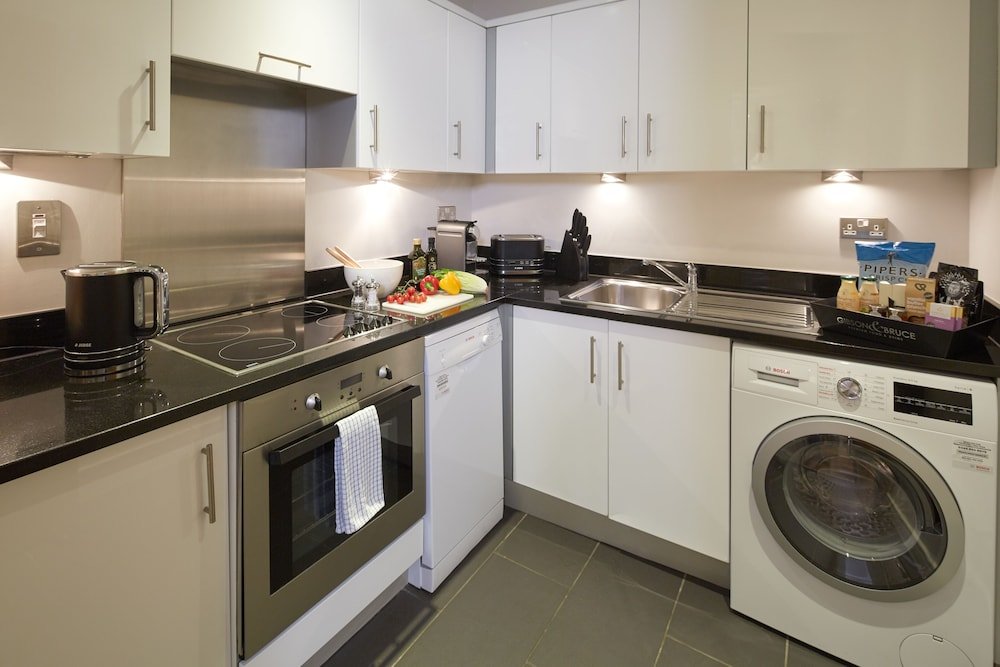 Фото Cheval Harrington Court