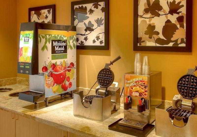 Фото TownePlace Suites by Marriott Denver Airport at Gateway Park