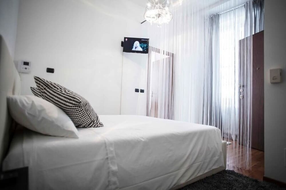 Фото Hemeras Boutique House Aparthotel Duomo 12