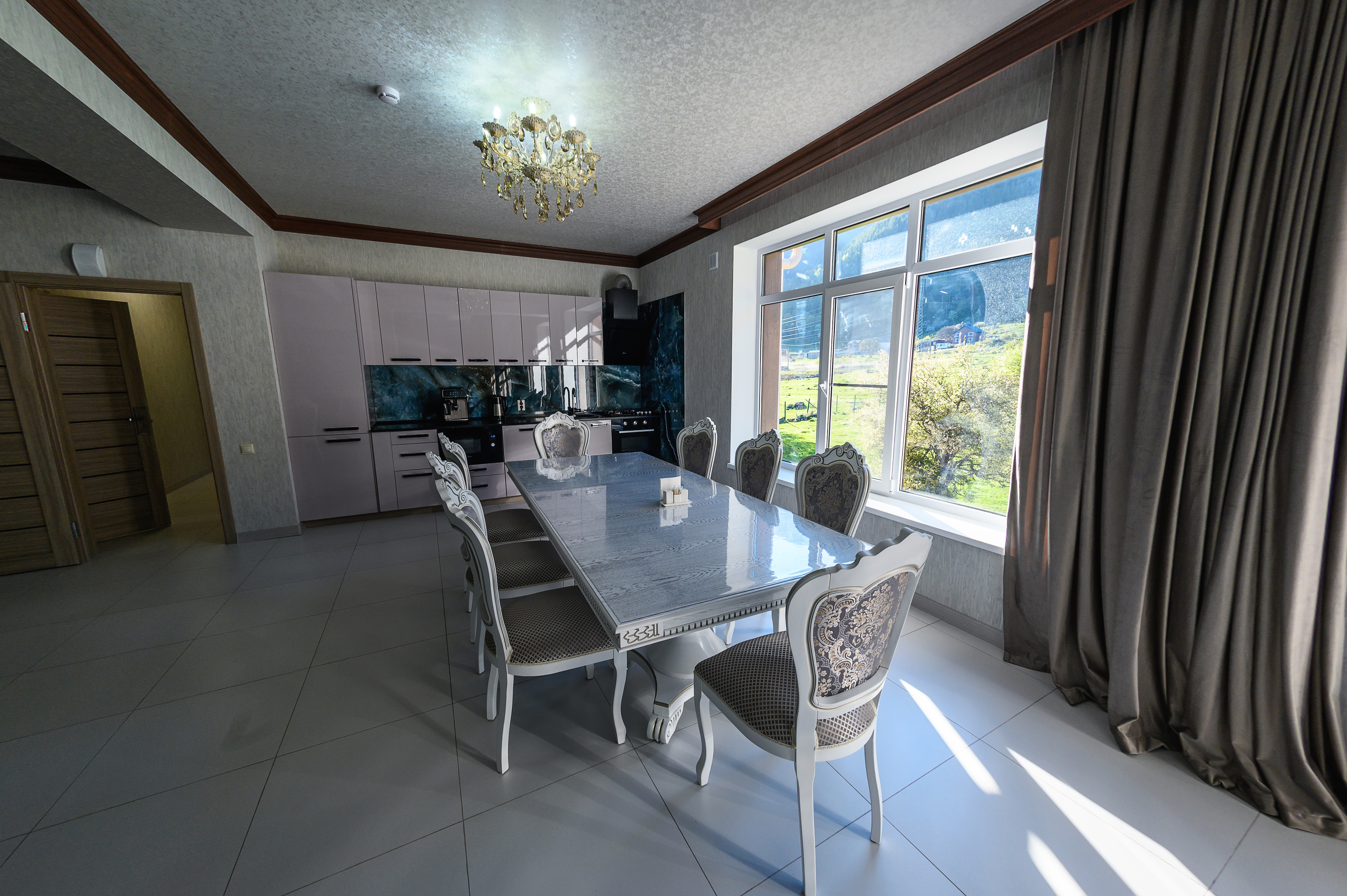 Фото Алёлина Хата