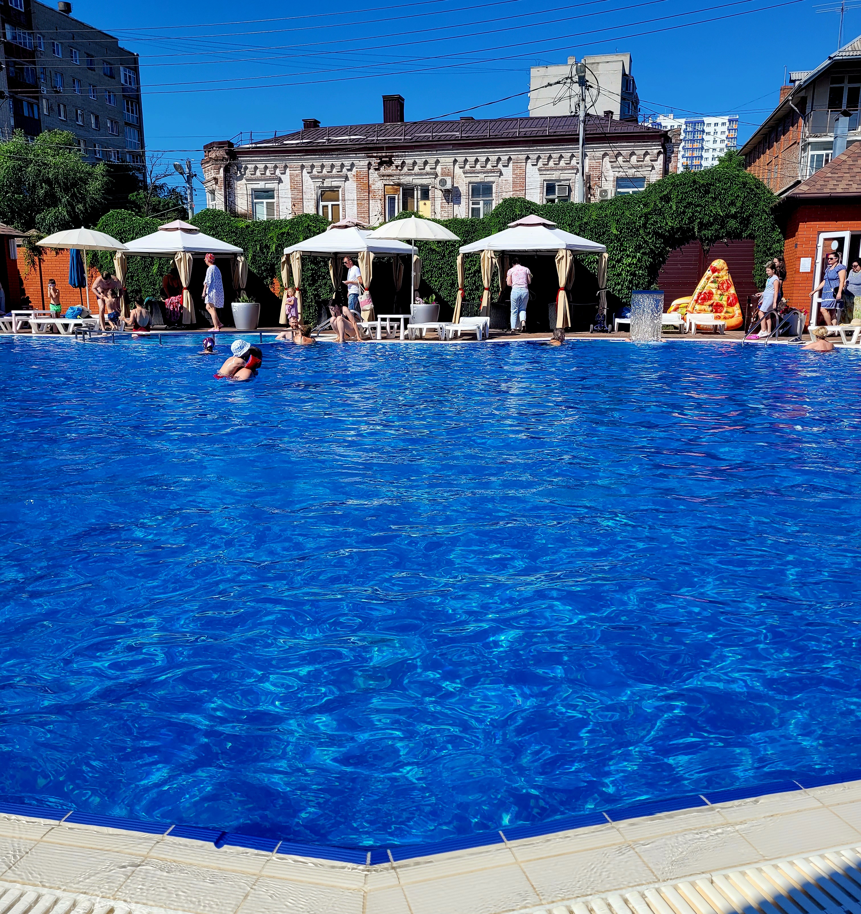 Фото Шери Холл