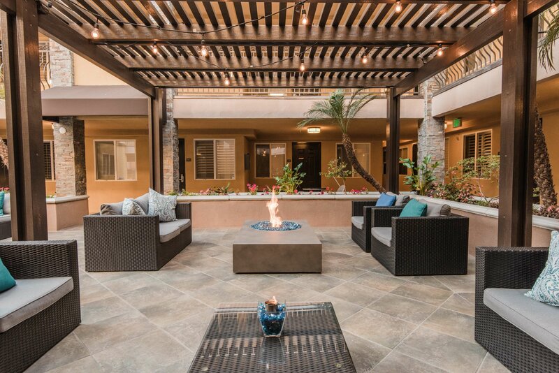 Гостиница Best Western Plus Manhattan Beach Hotel