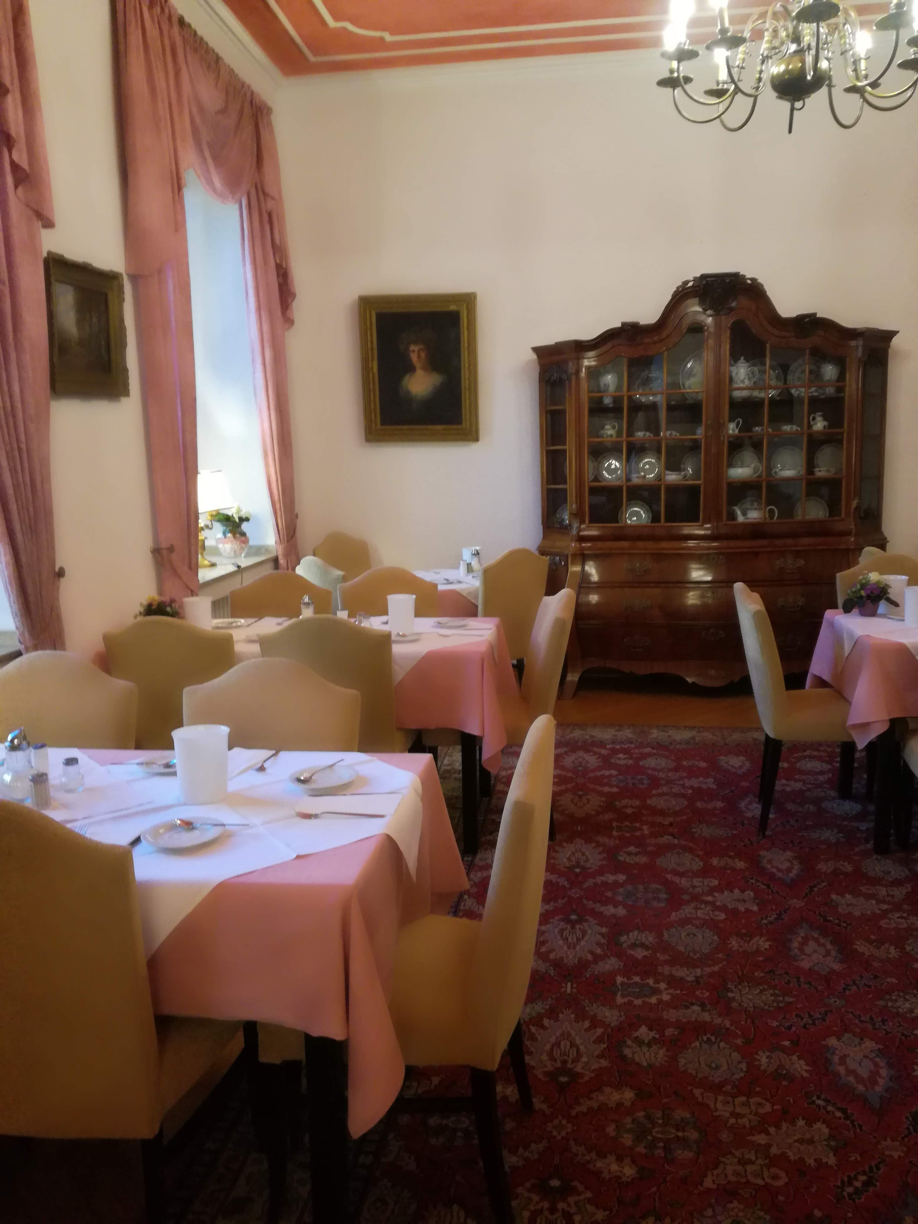 Фото Tante ALMA's Hotel Lasthaus am Ring