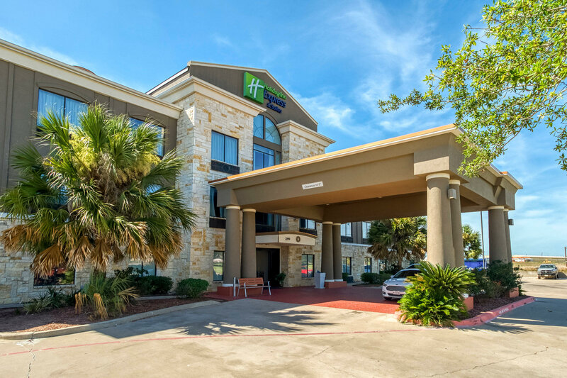 Гостиница Holiday Inn Express Suites Beeville, an Ihg Hotel