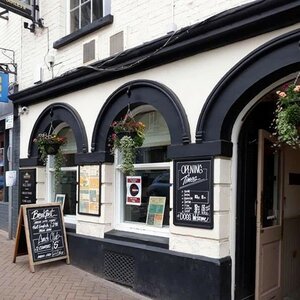Bar, pub King Charles II, Ross‑on‑Wye, photo