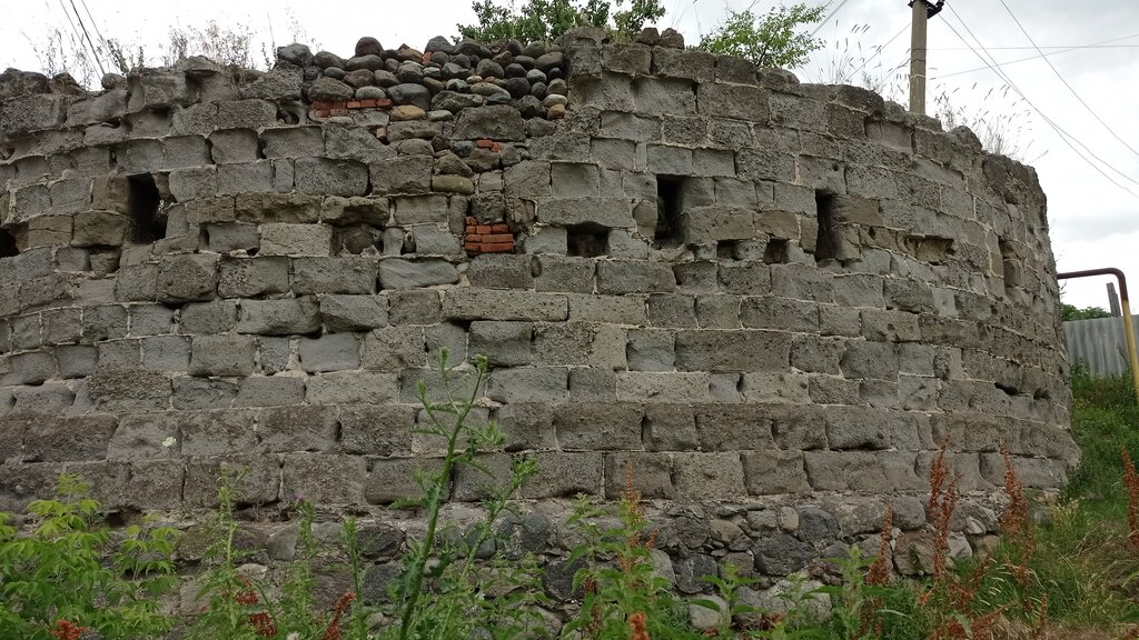 Достопримечательность Назрановская крепость XIX века, Назрань, фото