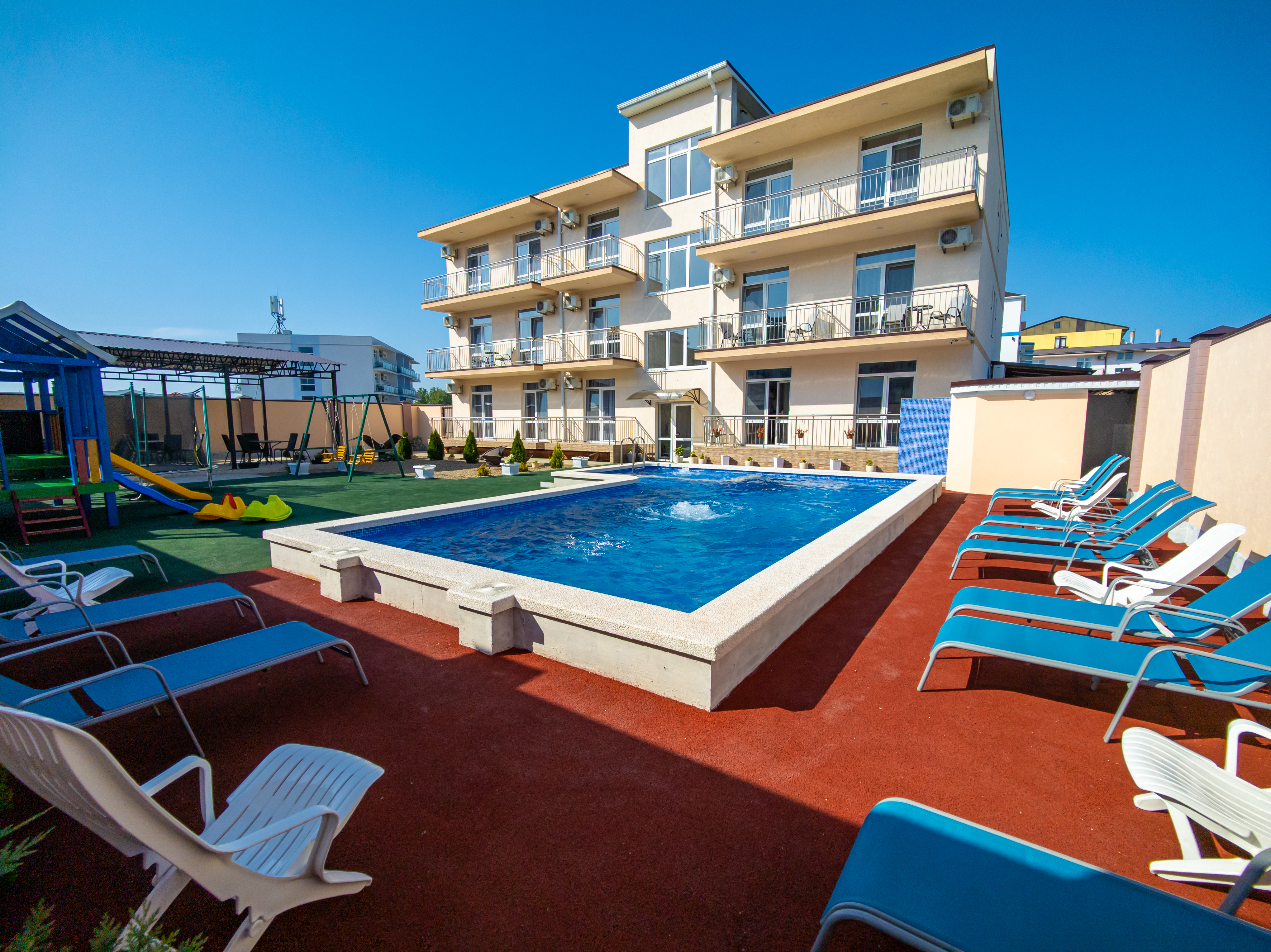 Фото отеля 1