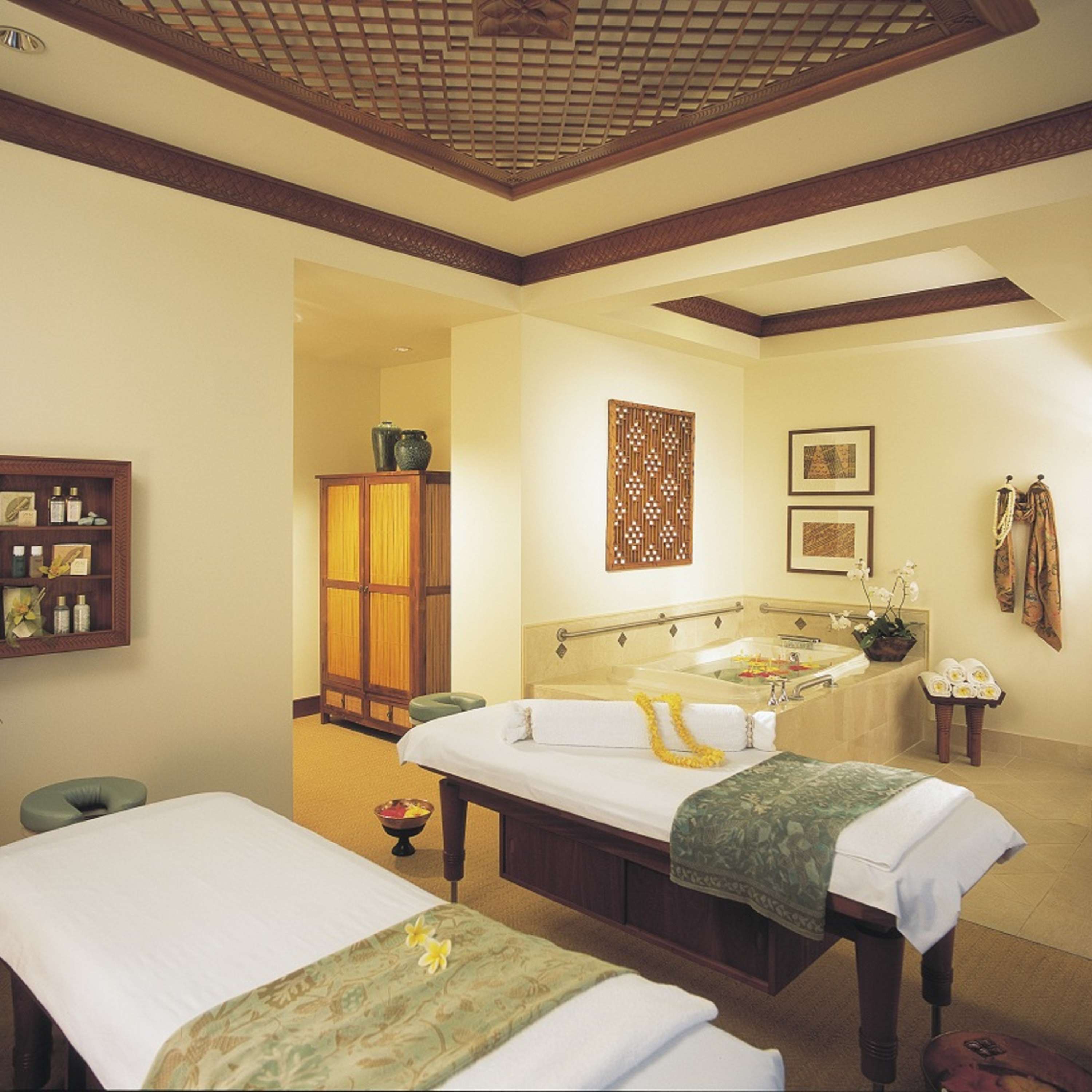 Фото Hilton Grand Vacations Club at Hilton Hawaiian Village