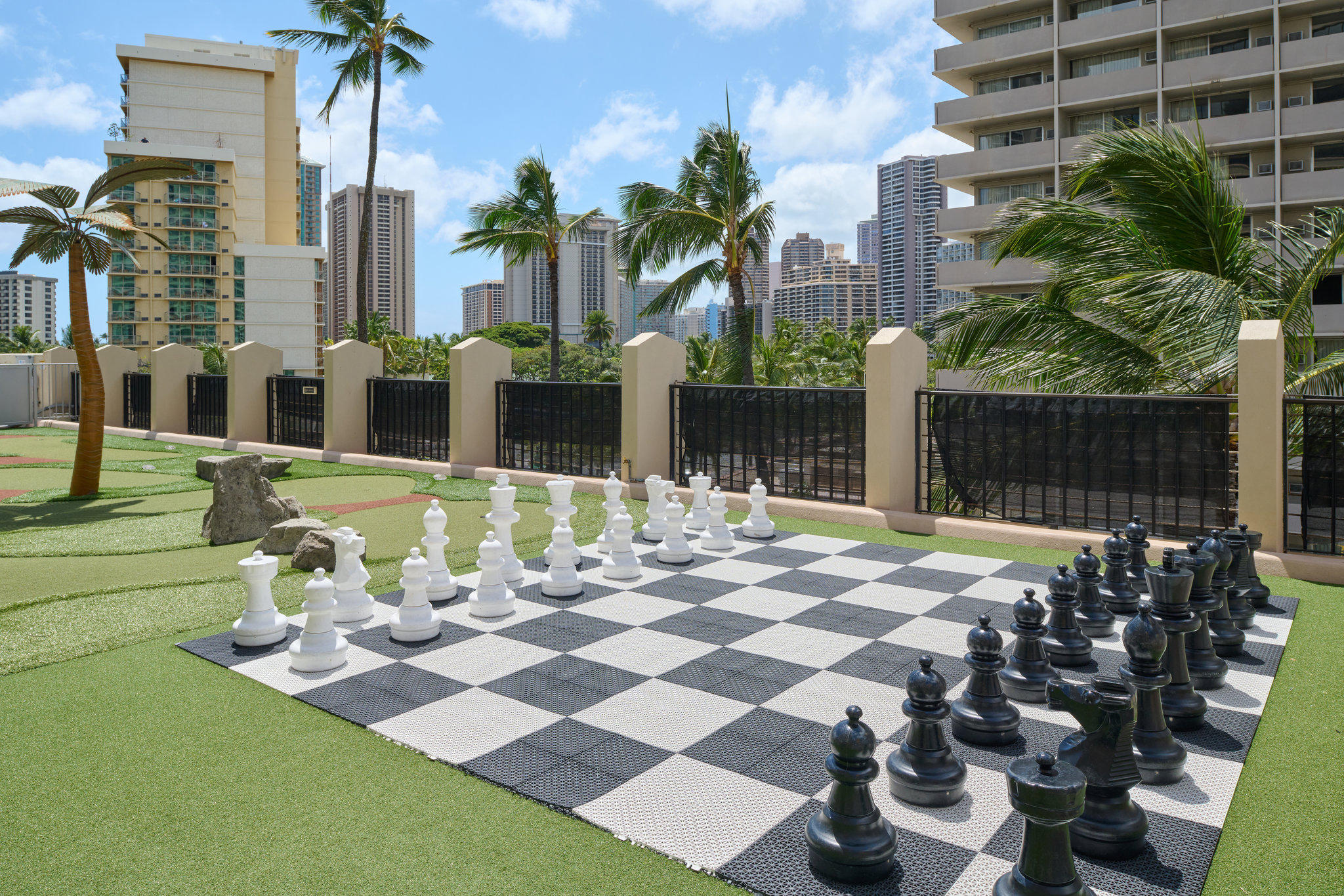 Фото Holiday Inn Express Waikiki, an Ihg Hotel