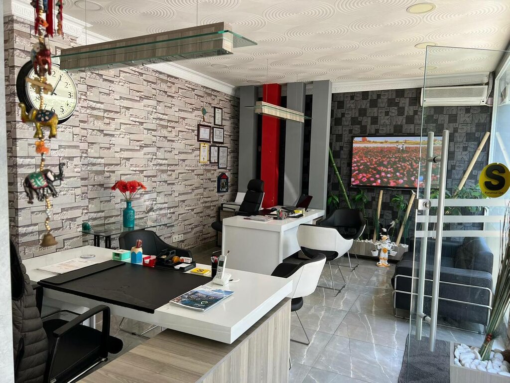 Real estate agency Selçuk Emlak, Istanbul, photo