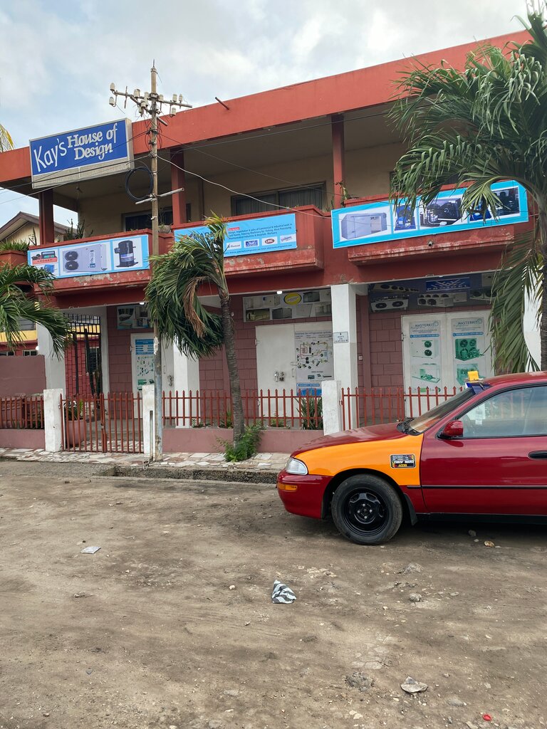 Copy center Kay’s House of Design, Accra, photo