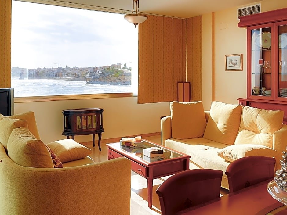 Фото Port Sitges Hotel