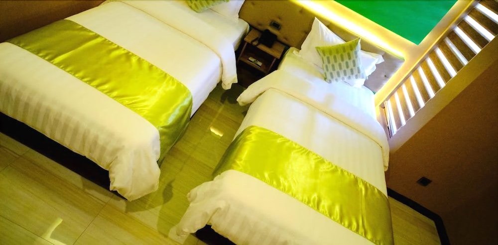 Фото Vivien's Hotel