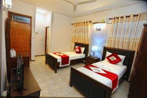 Фото Asian Grand Hotel